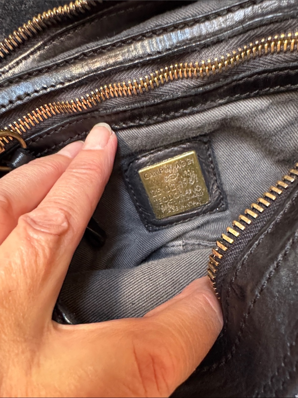 Campomaggi Black Leather Crossbody with Gold Stud Detailing - Picture 6 of 10